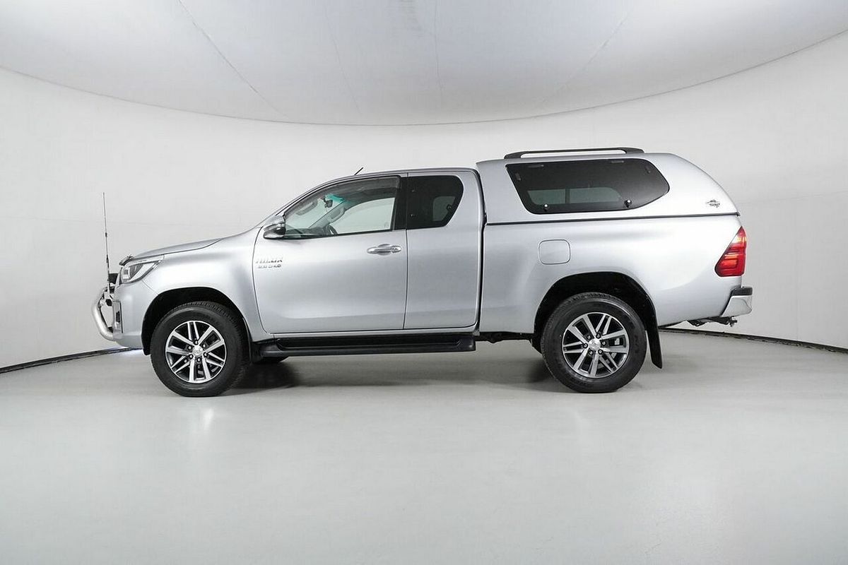 2018 Toyota Hilux SR5 (4x4) GUN126R MY19 4X4