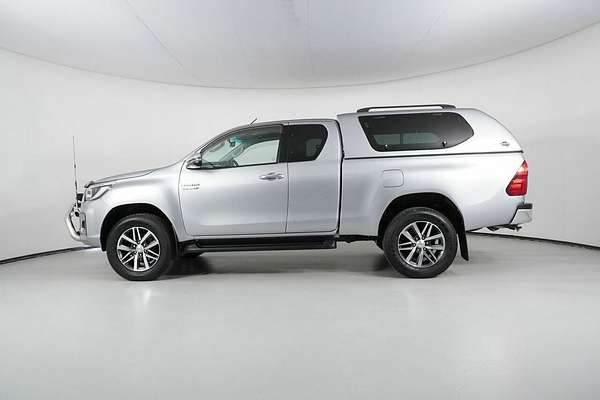 2018 Toyota Hilux SR5 (4x4) GUN126R MY19 4X4