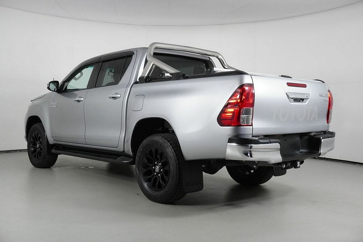2018 Toyota Hilux SR5 (4x4) GUN126R MY17 4X4
