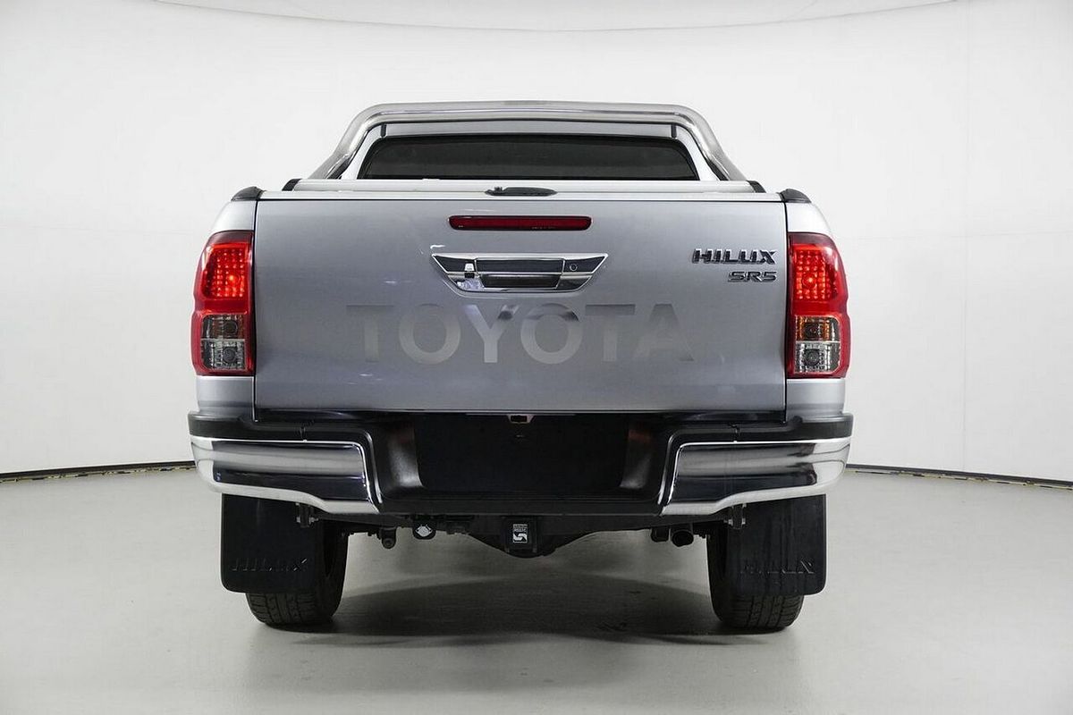 2018 Toyota Hilux SR5 (4x4) GUN126R MY17 4X4