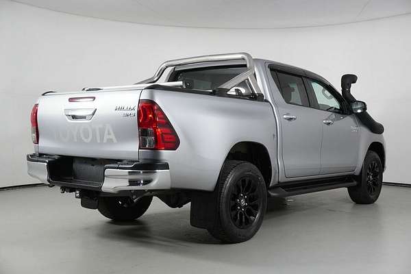 2018 Toyota Hilux SR5 (4x4) GUN126R MY17 4X4
