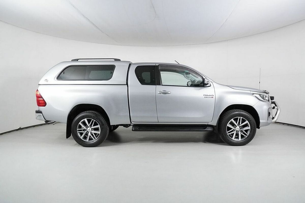 2018 Toyota Hilux SR5 (4x4) GUN126R MY19 4X4