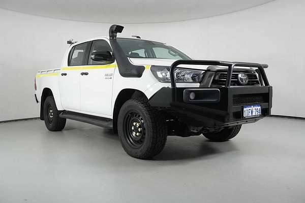 2020 Toyota Hilux SR (4x4) GUN126R Facelift 4X4
