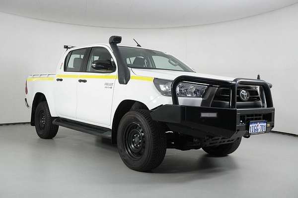 2020 Toyota Hilux SR (4x4) GUN126R Facelift 4X4