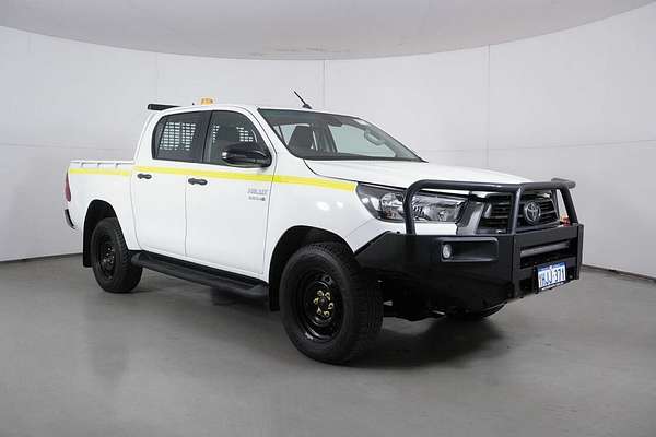 2021 Toyota Hilux SR (4x4) GUN126R Facelift 4X4