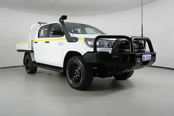 2022 Toyota Hilux SR (4x4) Steel Wheels GUN126R 4X4
