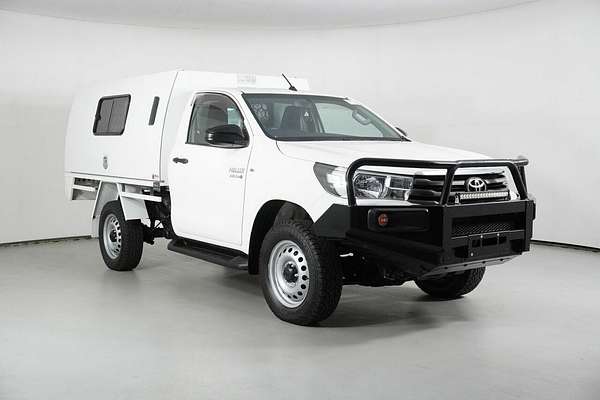 2017 Toyota Hilux SR (4x4) GUN126R 4X4