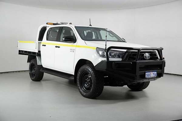 2020 Toyota Hilux SR (4x4) GUN126R Facelift 4X4