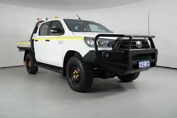 2020 Toyota Hilux SR (4x4) GUN126R Facelift 4X4