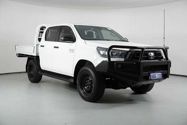 2022 Toyota Hilux SR (4x4) Steel Wheels GUN126R 4X4