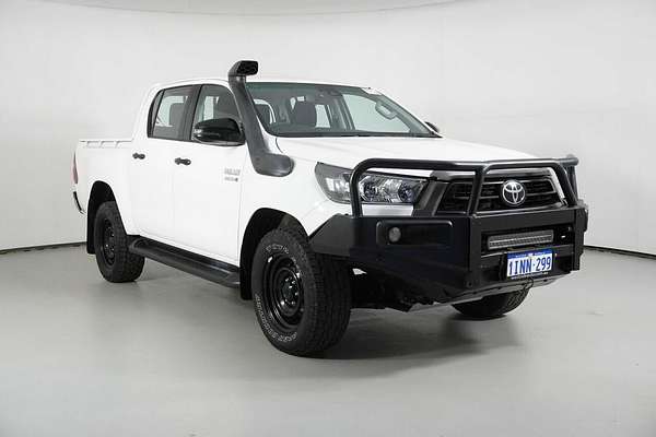 2022 Toyota Hilux SR (4x4) GUN126R 4X4