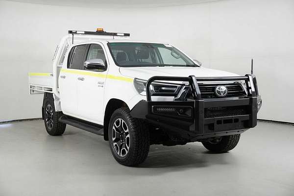 2021 Toyota Hilux SR5 (4x4) GUN126R Facelift 4X4