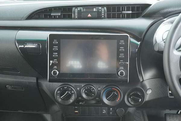 2021 Toyota Hilux SR (4x4) GUN126R Facelift 4X4