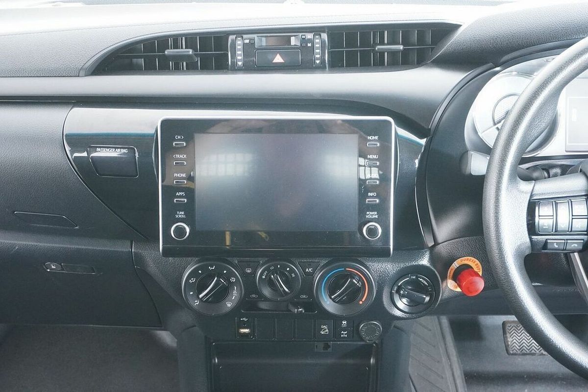 2021 Toyota Hilux SR (4x4) GUN126R Facelift 4X4