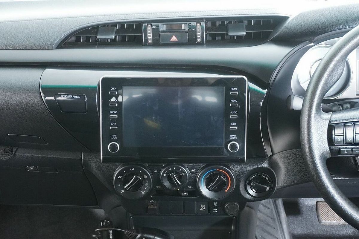 2021 Toyota Hilux SR (4x4) GUN126R Facelift 4X4