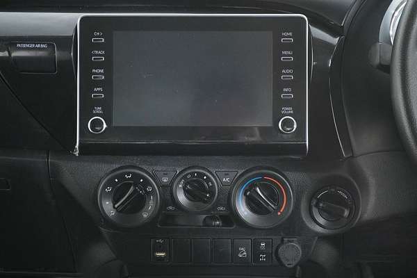 2021 Toyota Hilux SR (4x4) GUN126R Facelift 4X4