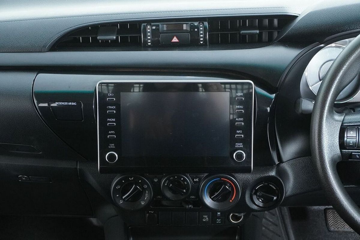 2021 Toyota Hilux SR (4x4) GUN126R Facelift 4X4