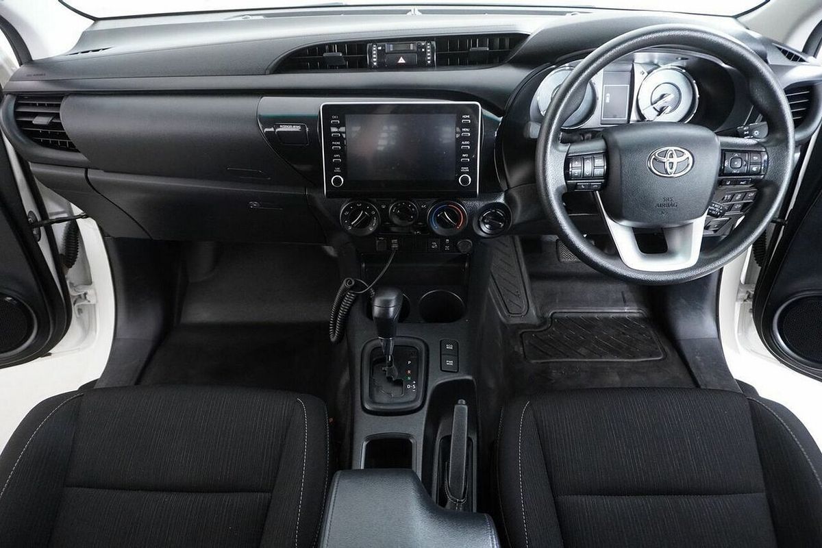 2021 Toyota Hilux SR (4x4) GUN126R Facelift 4X4