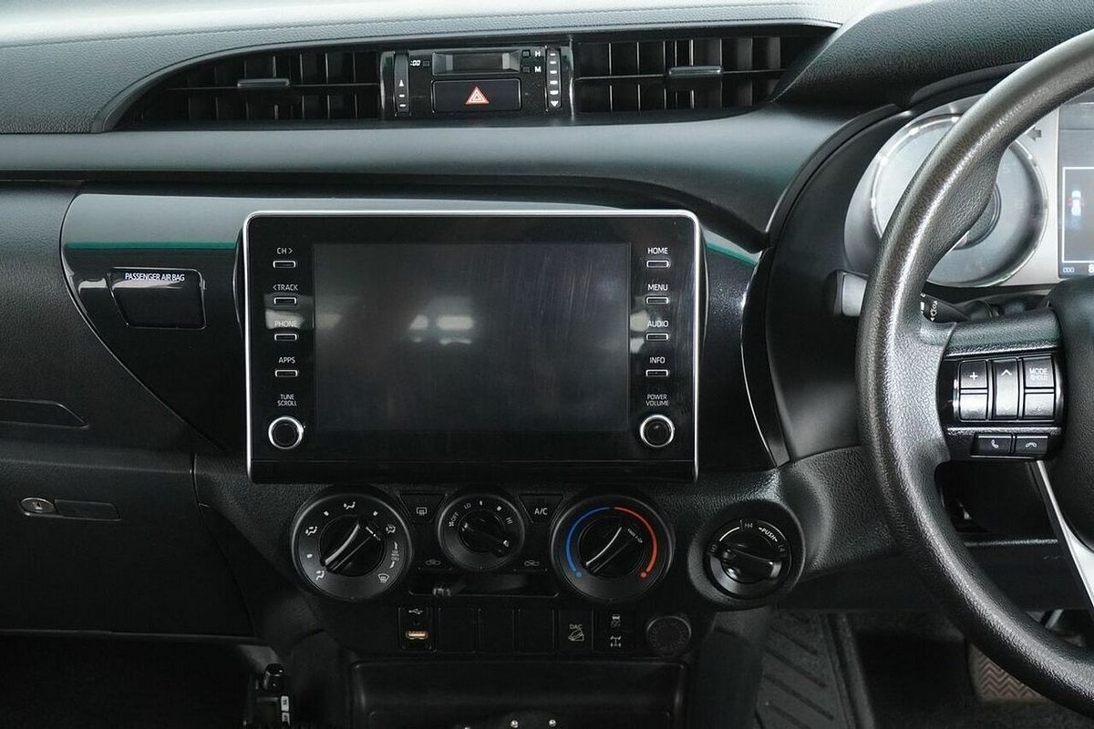 2021 Toyota Hilux SR (4x4) GUN126R 4X4