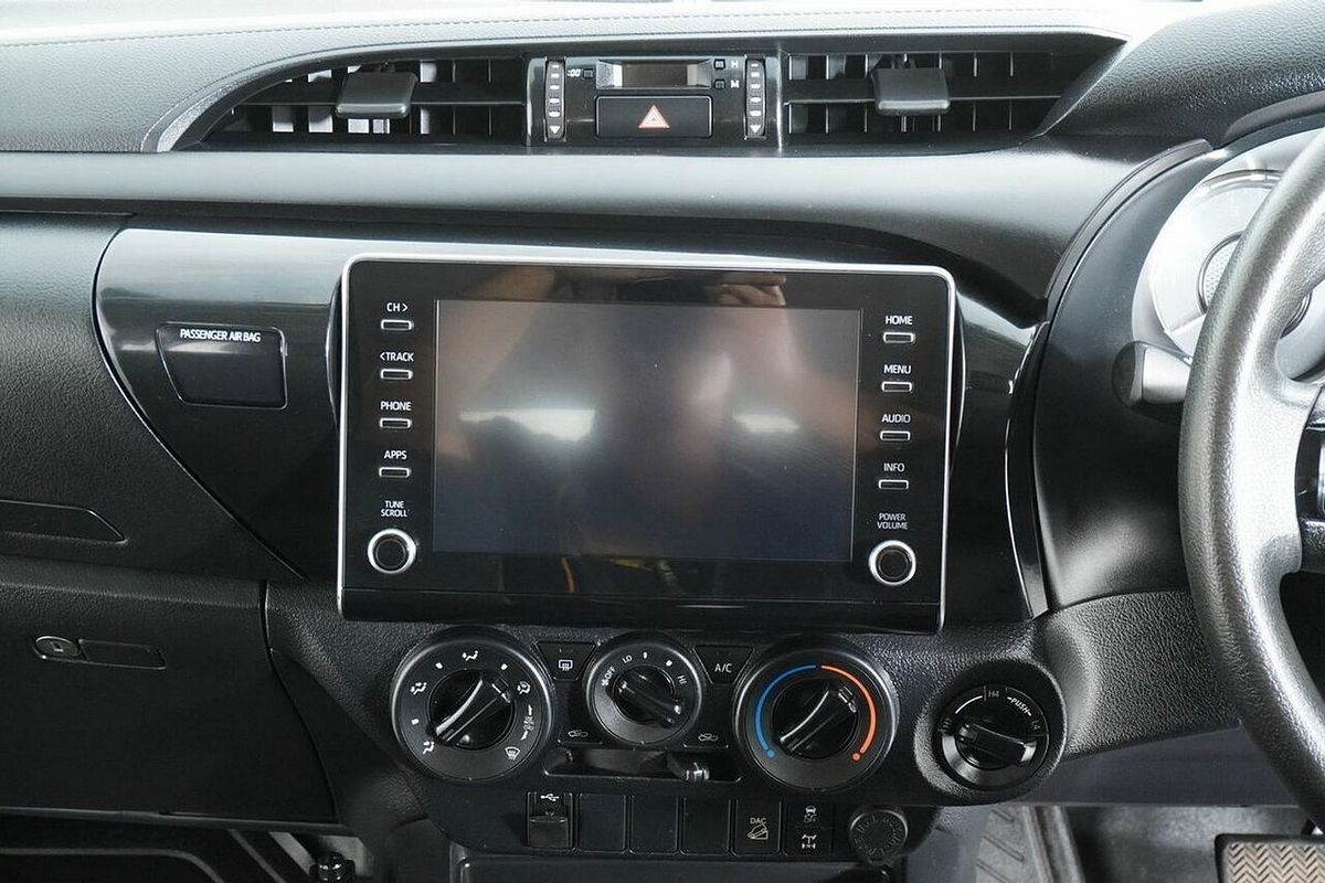 2021 Toyota Hilux SR (4x4) GUN126R Facelift 4X4