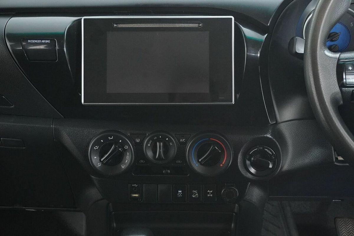 2020 Toyota Hilux SR (4x4) GUN126R Facelift 4X4