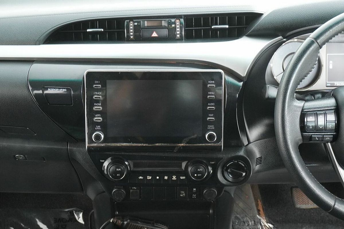 2021 Toyota Hilux SR5 (4x4) GUN126R Facelift 4X4