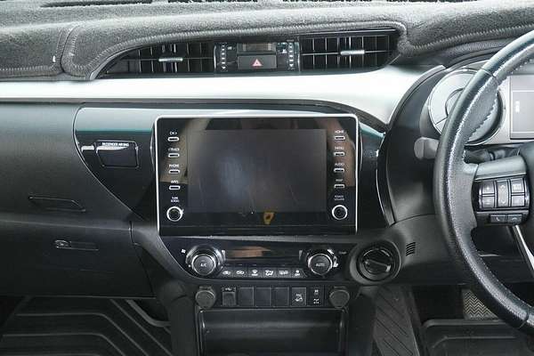 2021 Toyota Hilux SR5 (4x4) GUN126R Facelift 4X4