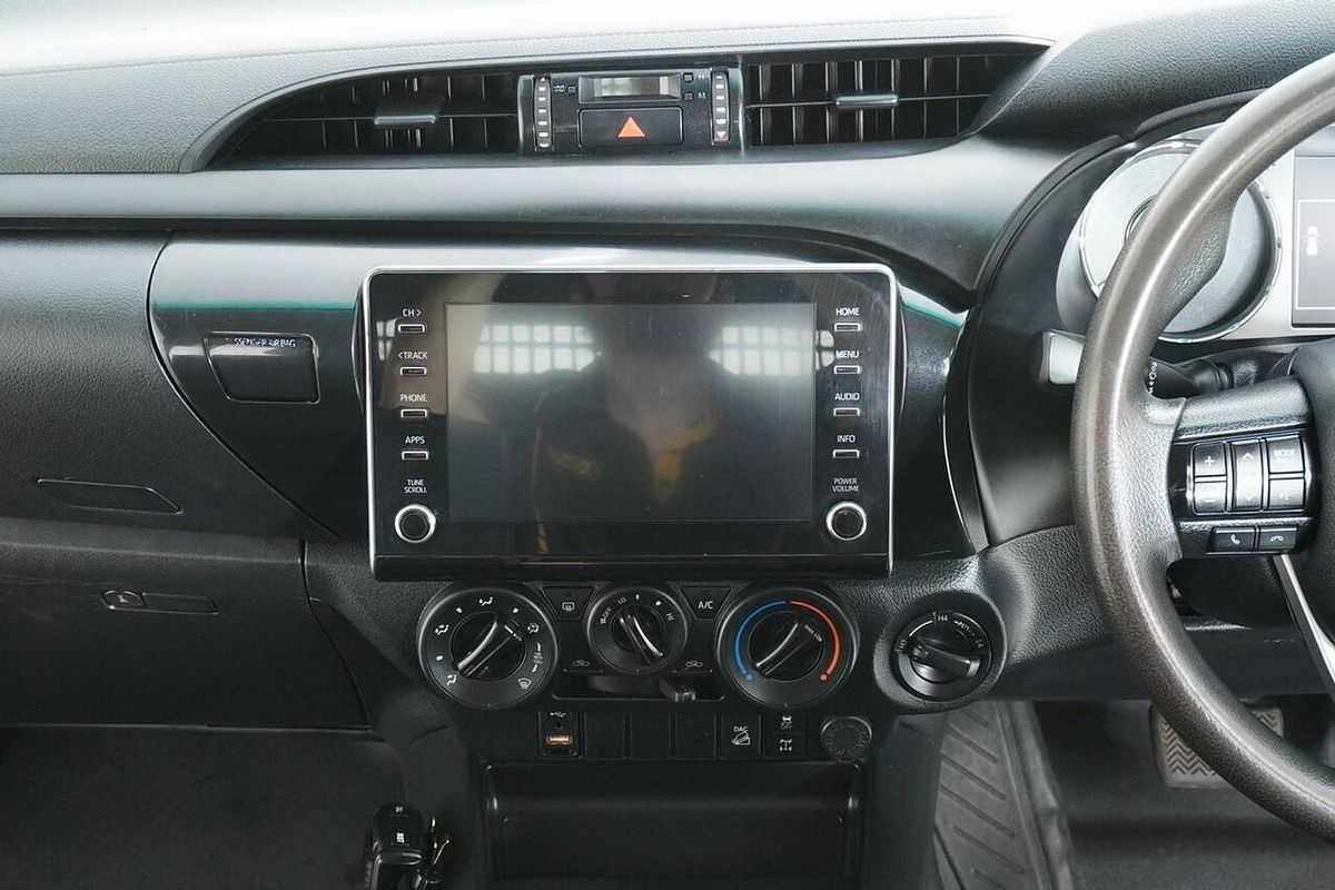 2021 Toyota Hilux SR (4x4) GUN126R Facelift 4X4