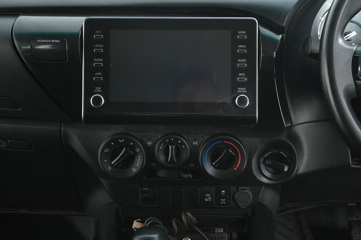 2020 Toyota Hilux SR (4x4) GUN126R Facelift 4X4