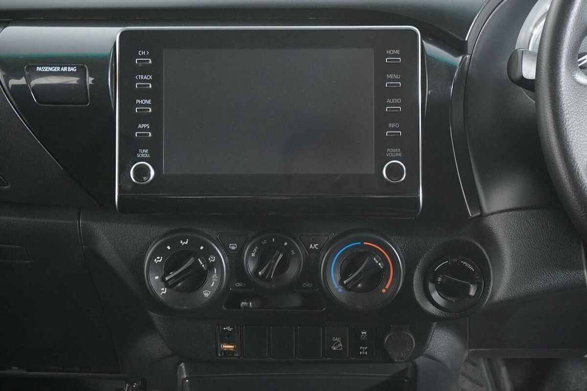 2020 Toyota Hilux SR (4x4) GUN126R Facelift 4X4