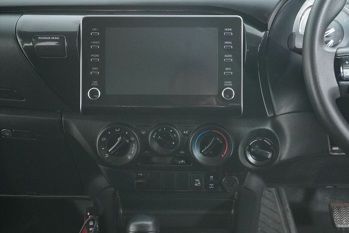 2020 Toyota Hilux SR (4x4) GUN126R Facelift 4X4