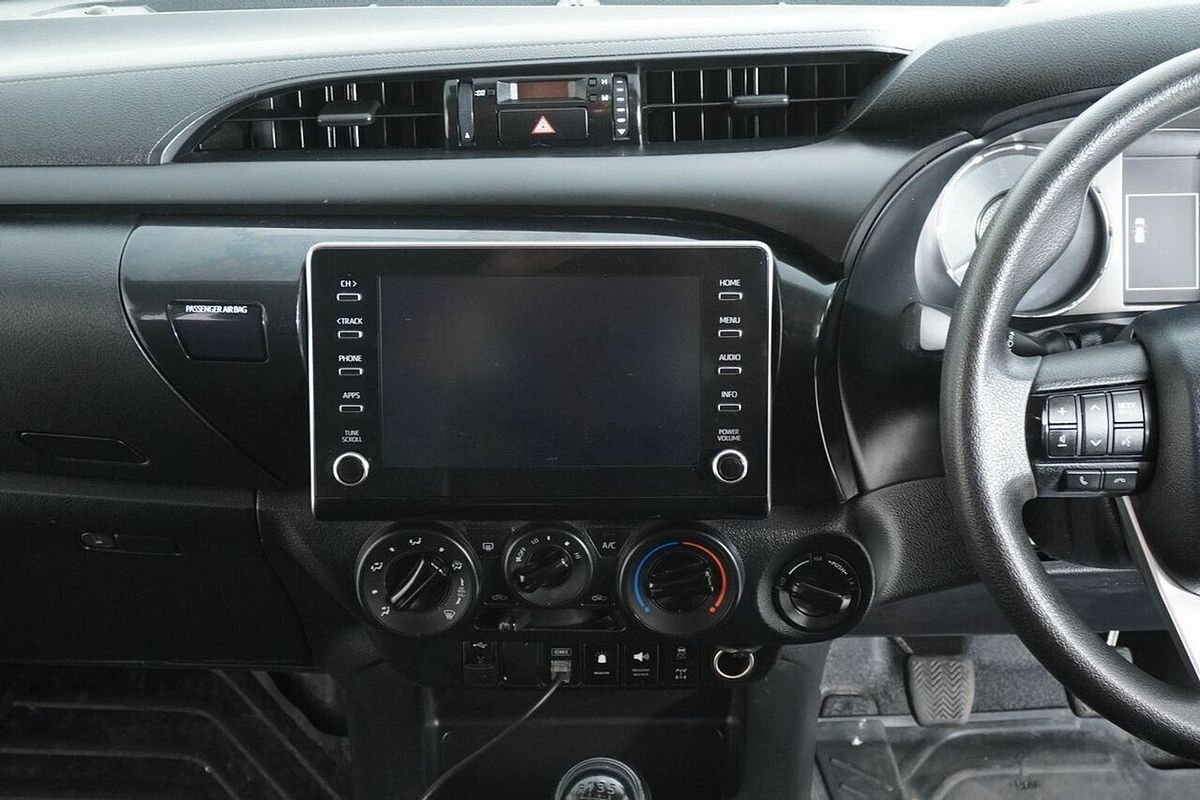 2021 Toyota Hilux SR (4x4) GUN126R Facelift 4X4
