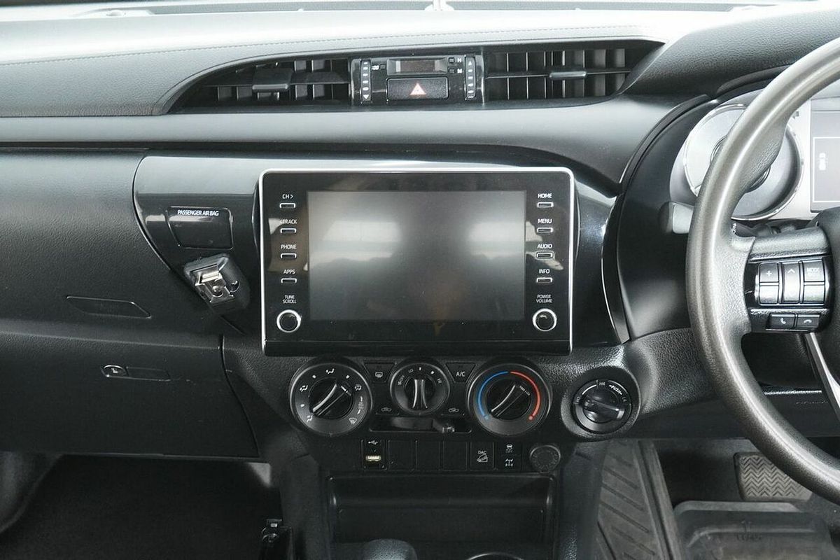 2022 Toyota Hilux SR (4x4) GUN126R 4X4