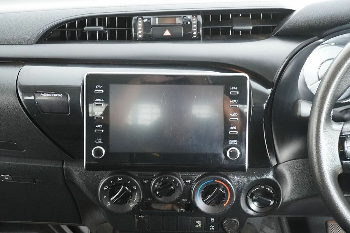2021 Toyota Hilux SR (4x4) GUN126R Facelift 4X4