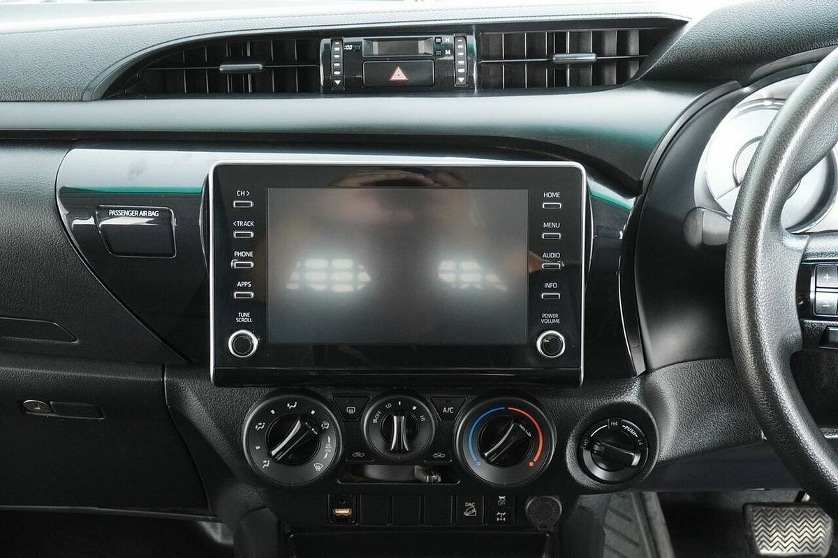 2021 Toyota Hilux SR (4x4) GUN126R Facelift 4X4