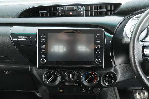2021 Toyota Hilux SR (4x4) GUN126R Facelift 4X4
