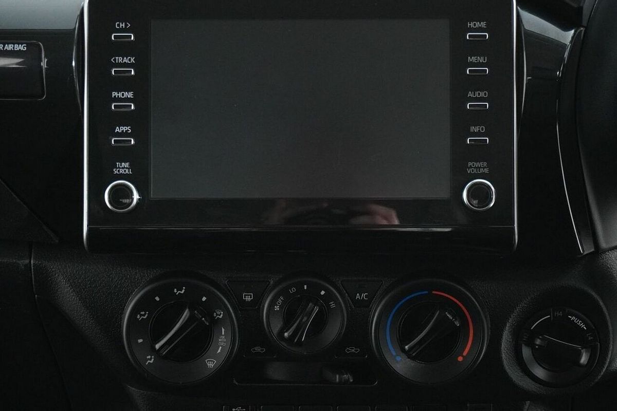 2021 Toyota Hilux SR (4x4) GUN126R Facelift 4X4