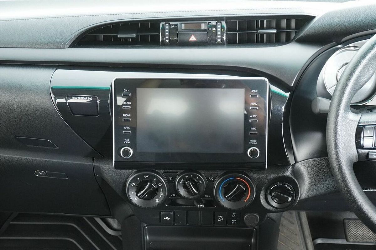 2024 Toyota Hilux SR (4x4) GUN126R 4X4
