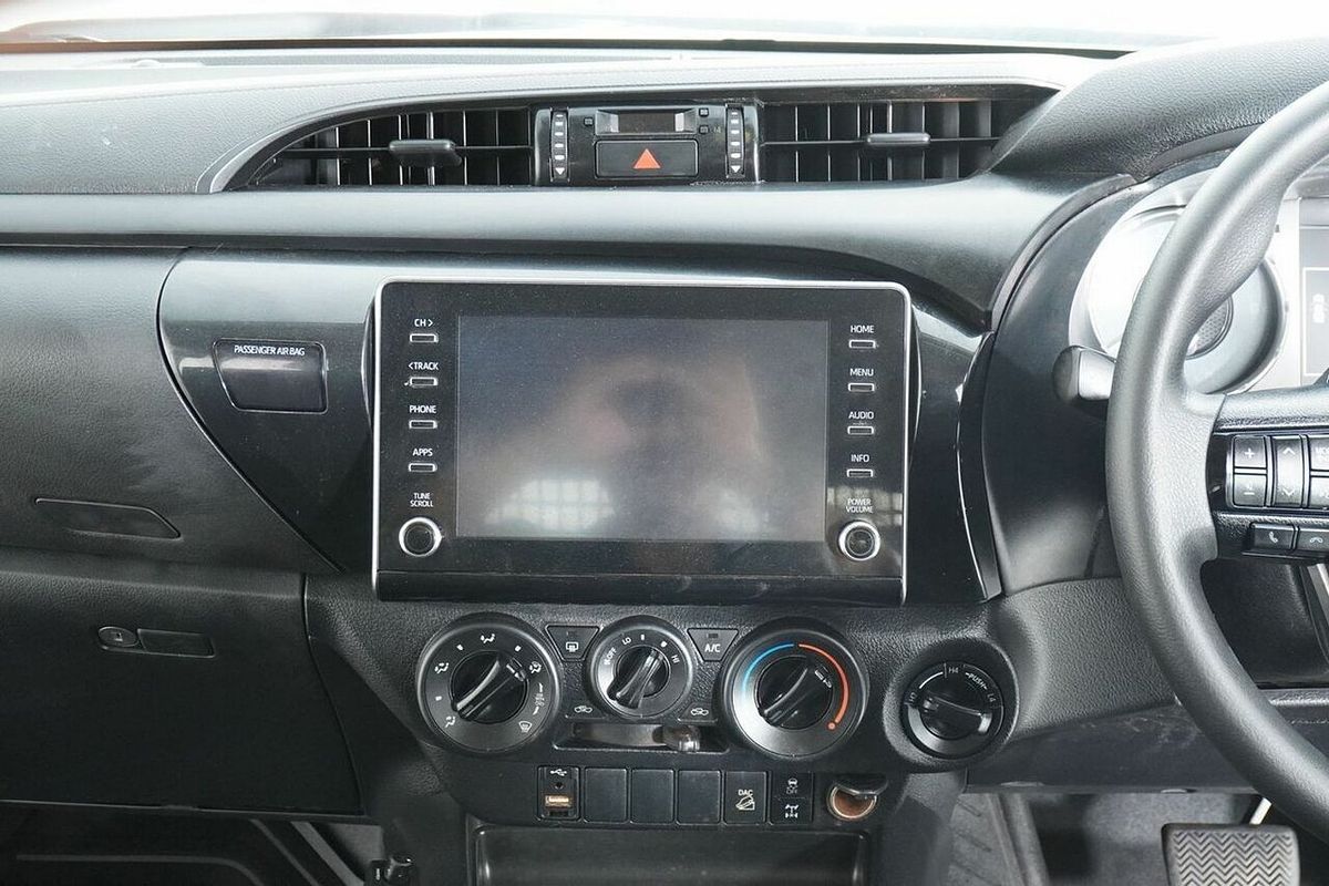 2021 Toyota Hilux SR (4x4) GUN126R Facelift 4X4