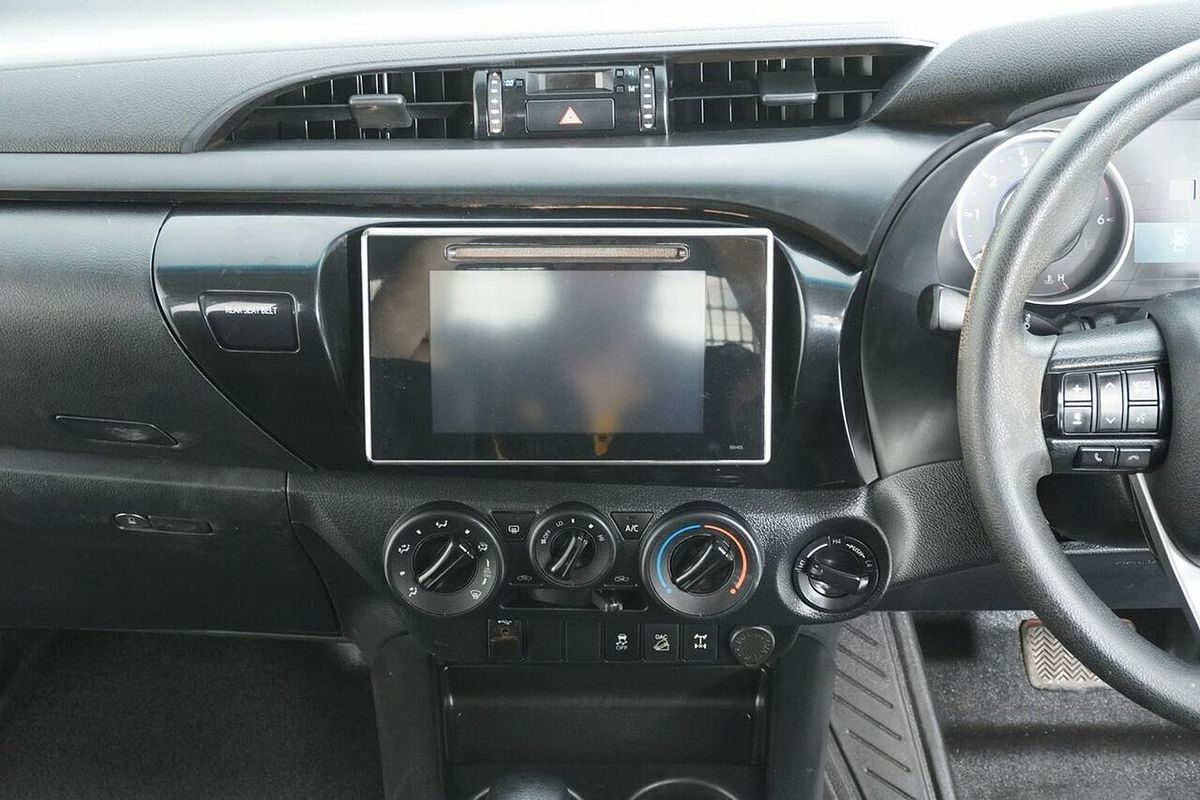 2018 Toyota Hilux SR (4x4) GUN126R MY19 4X4