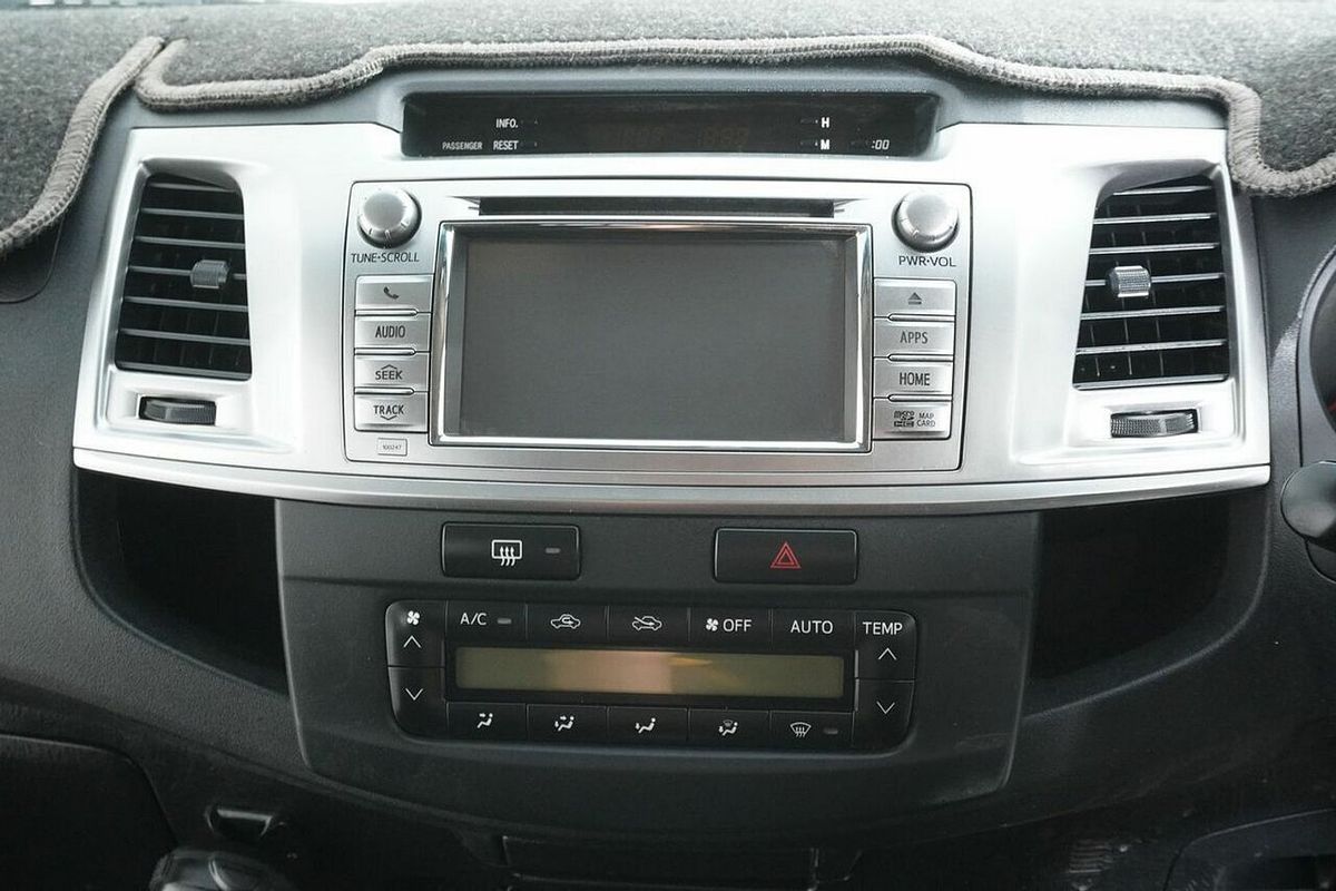 2015 Toyota Hilux SR5 (4x4) KUN26R MY14 4X4