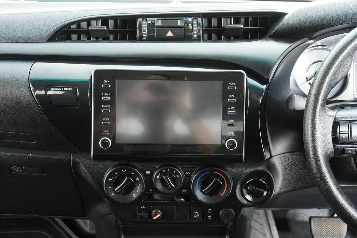2021 Toyota Hilux SR (4x4) GUN126R Facelift 4X4