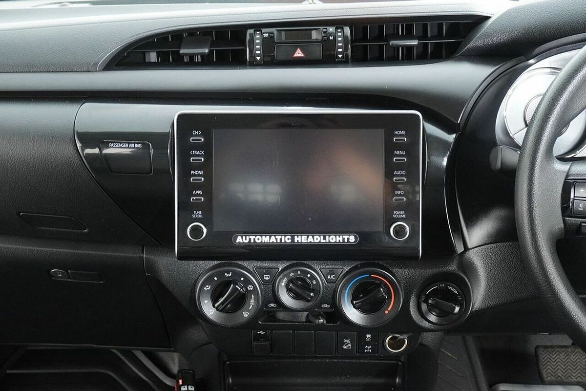 2021 Toyota Hilux SR (4x4) GUN126R Facelift 4X4