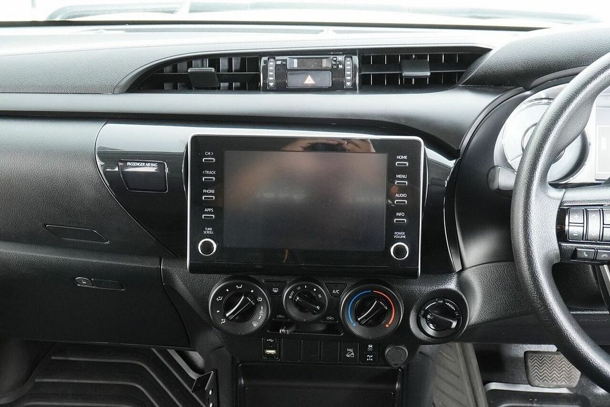 2021 Toyota Hilux SR (4x4) GUN126R Facelift 4X4