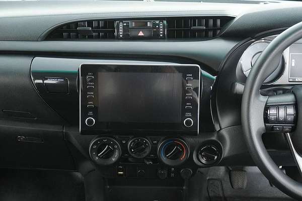 2020 Toyota Hilux SR (4x4) GUN126R Facelift 4X4
