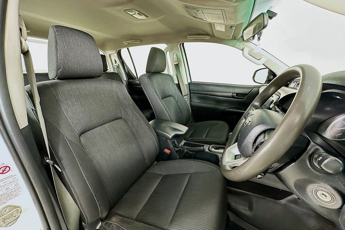 2019 Toyota Hilux SR (4x4) GUN126R MY19 4X4