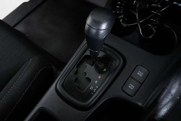 2021 Toyota Hilux SR (4x4) GUN126R Facelift 4X4