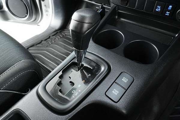 2021 Toyota Hilux SR (4x4) GUN126R Facelift 4X4