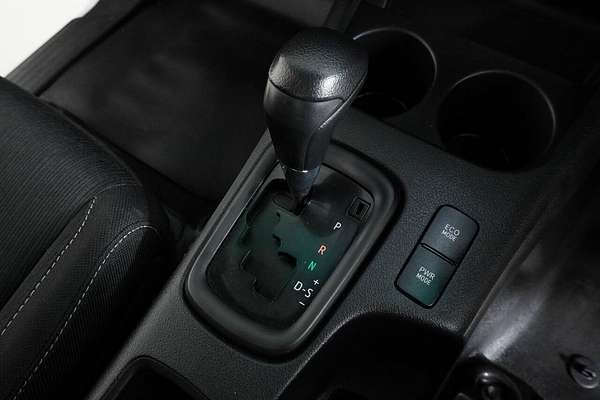 2020 Toyota Hilux SR (4x4) GUN126R Facelift 4X4