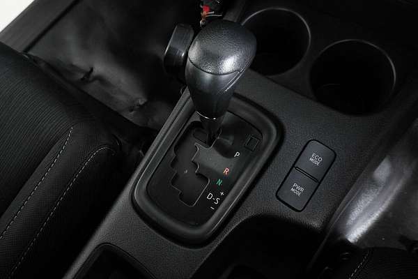 2020 Toyota Hilux SR (4x4) GUN126R Facelift 4X4